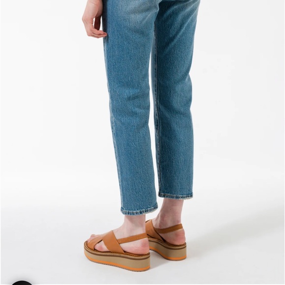 Levi’s wedgie straight fit jeans size 28 - Picture 3 of 5